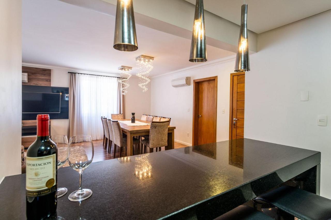 Luxuoso Apartamento No Coracao De Gramado Exterior foto